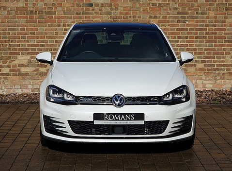 Volkswagen Golf GTD 2.0 TDi 4