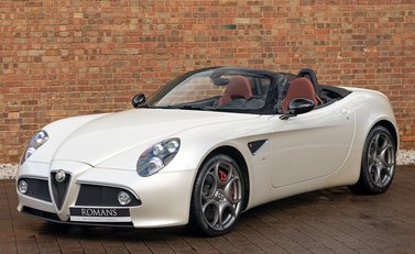 Alfa Romeo 8C Spider 6
