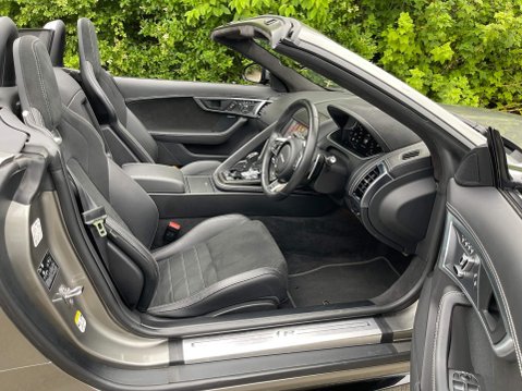 Jaguar F-Type 5.0 V8 R Auto AWD Euro 6 (s/s) 2dr 28