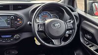 Toyota Yaris 1.5 VVT-h Design Hatchback 5dr Petrol Hybrid E-CVT Euro 6 (101 ps) 36