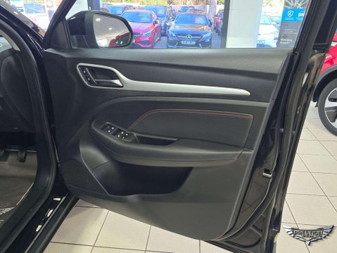 MG ZS 51.1kWh Trophy Auto 5dr 82