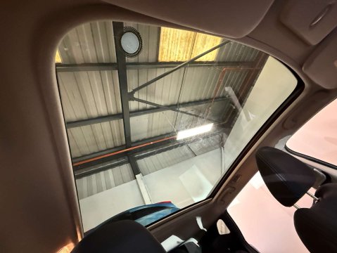 Nissan Qashqai 1.3 Qashqai N-Connecta DiG-T 5dr 29