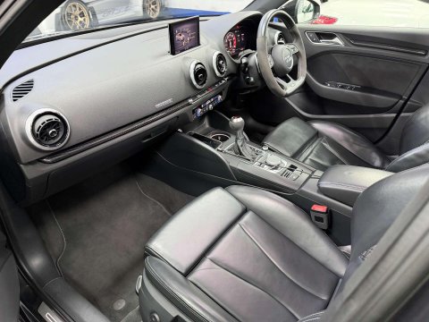 Audi RS3 2.5 TFSI Audi Sport Edition Saloon 4dr Petrol S Tronic quattro Euro 6 (s/s) 35