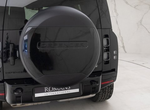 Land Rover Defender 110 X-Dynamic S D250 15