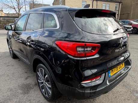 Renault Kadjar ICONIC TCE 4