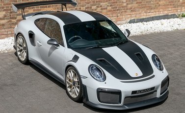 Porsche 911 (991) GT2 RS 8