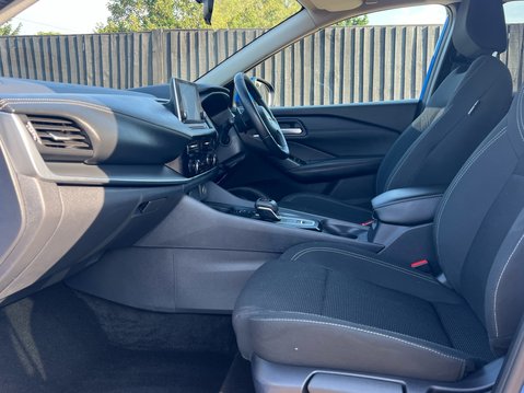 Nissan Qashqai DIG-T ACENTA PREMIUM DCT MHEV 3