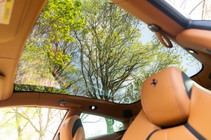 Ferrari GTC4 Lusso V12 41