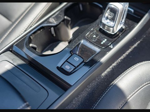Volvo XC40 1.5 XC40 Inscription T3 Auto 5dr 32