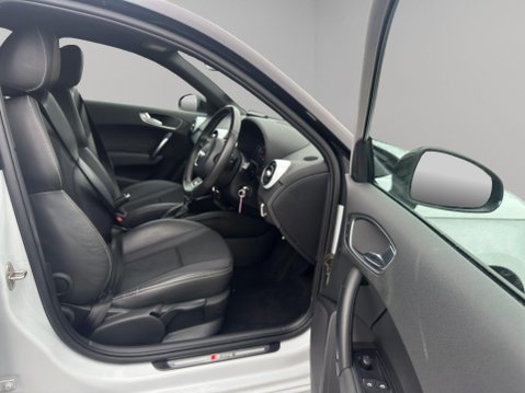 Audi A1 1.4 TFSI S line Style Edition Sportback S Tronic Euro 5 (s/s) 5dr 11