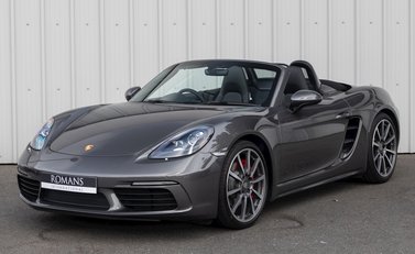 Porsche 718 Boxster S 6