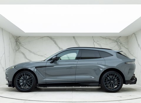 Aston Martin DBX 707 2