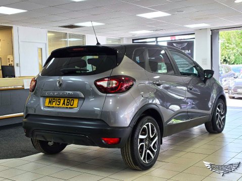 Renault Captur 1.5 dCi ENERGY Iconic EDC Euro 6 (s/s) 5dr 5