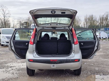 Nissan Note 1.6 16v SE Hatchback 5dr Petrol Automatic (166 g/km, 109 bhp) 30