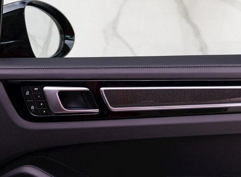 Porsche Cayenne GTS Coupé 22