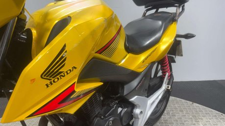 Honda CB GLR125 2018 21K GOOD RUNNING PROJECT BIKE CBF125 125CC LEARNER BIKE 8