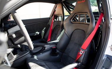 Porsche 911 GT3 RS 4.0 LHD 12