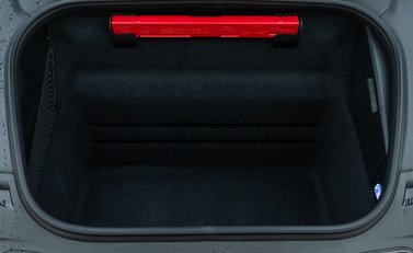 Porsche 911 GT3 TOURING (992) 39