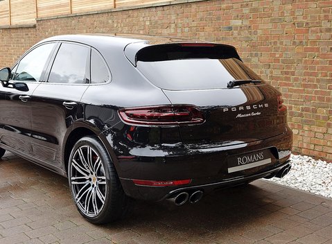 Porsche Macan Turbo Performance Package 9
