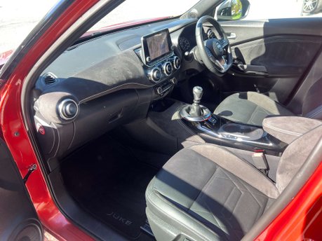 Nissan Juke 1.0 Juke Tekna+ DiG-T 5dr 35