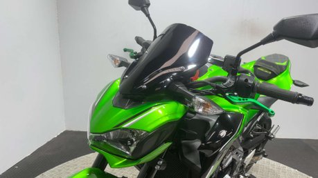 Kawasaki Z900 2017 ONLY 8K NEW MOT SUPER NAKED EXCELLENT CONDITION 900CC 13