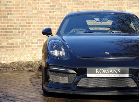 Porsche Cayman GT4 6