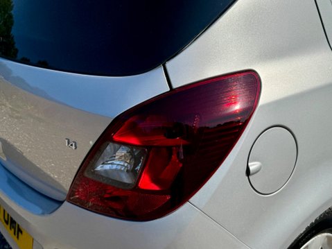 Vauxhall Corsa SXI AC 43