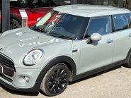 Mini Hatch Cooper D 1.5 Steptronic Automatic Chili / Media XL 5 door - PRO SAT NAV 9