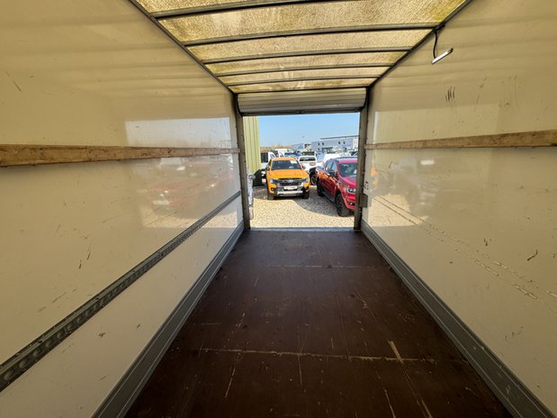 Maxus Deliver 9 Luton LWB [SOLD MT] L3 Air Con Tail Lift EURO 6 SELECT 12