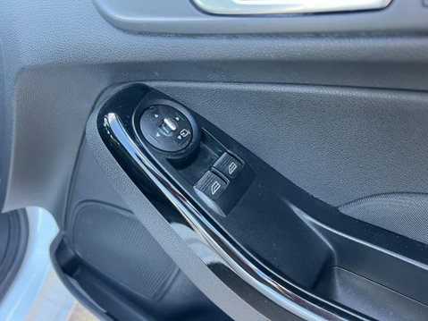 Ford Fiesta 1.6 Zetec Powershift Euro 5 5dr 26