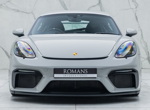 Porsche Cayman GT4 718 7