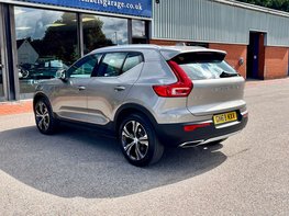 Volvo XC40 2.0 XC40 Inscription Pro T4 Auto 5dr 9