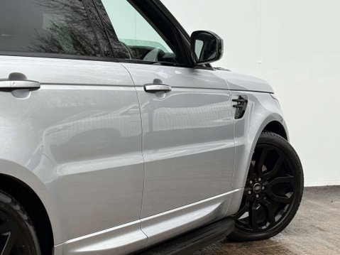 Land Rover Range Rover Sport 3.0 Range Rover Sport Autobiography Dynamic SDV6 Auto 4WD 5dr 33