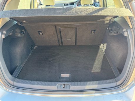 Volkswagen Golf MATCH TSI BLUEMOTION TECHNOLOGY DSG 16