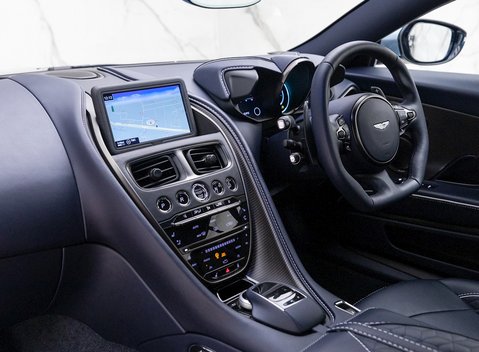 Aston Martin DBS Superleggera 13