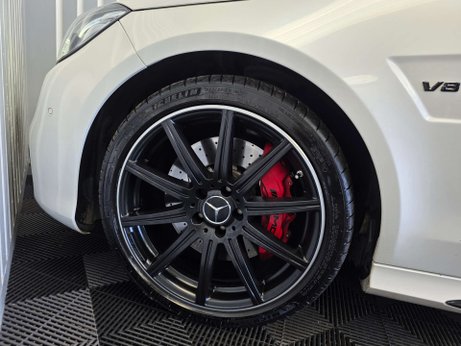 Mercedes-Benz E Class 5.5 E63 V8 BiTurbo AMG S Saloon 4dr Petrol SpdS MCT Euro 6 (s/s) (585 ps) 20
