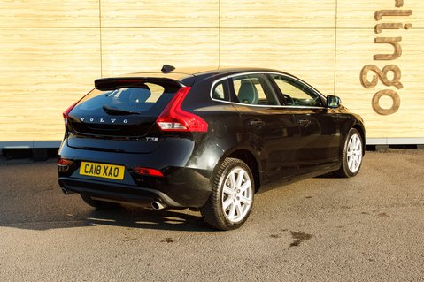 Volvo V40 T3 INSCRIPTION 2