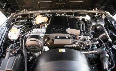 Land Rover Defender 110 XS Classic Series I 26