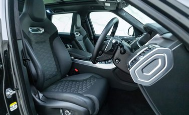 Land Rover Range Rover Sport 5.0 SVR Carbon Edition 9