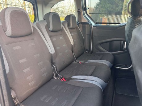 Citroen Berlingo Multispace 1.6 Berlingo Multispace XTR HDi 90 5dr 27
