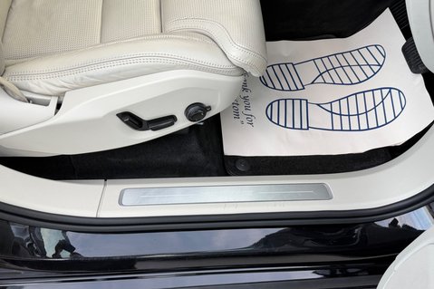 Volvo XC90 RECHARGE T8 ULTIMATE AWD - BLOND LEATHER - VAT QUALIFYING 40