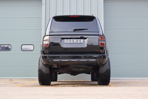 Toyota Land Cruiser 2026 COMMERCIAL 2 inch  lift 22  wheels roof light Seeker styled Rear seats 5