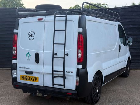 Vauxhall Vivaro 2.0 Vivaro 2900 CDTi SWB 31