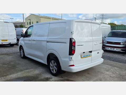 Ford Transit Custom LIMITED 280 L1 H1 2.0 TDCI 136PS EU6 4