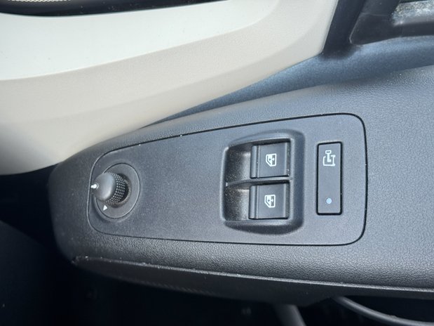 Citroen Relay MWB L2H2 [SOLD CR] Medium Roof Enterprise Air Con Nav Sensors EURO 6 NO VAT 24
