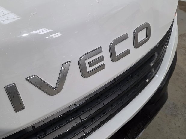Iveco Daily Daily 35C14 Diesel 2.3 High Roof Business Van 4100L WB Hi-Matic 12