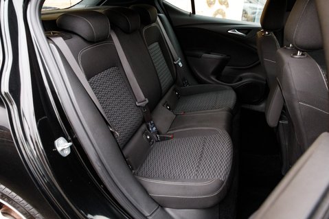 Vauxhall Astra SRI VX-LINE NAV S/S 36