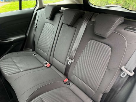 Ford Focus 1.0 Focus Titanium Auto 5dr 46
