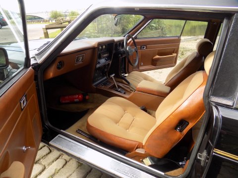Reliant Scimitar GTE SE6a 10