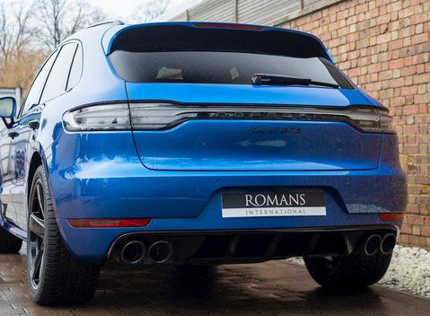 Porsche Macan GTS 30